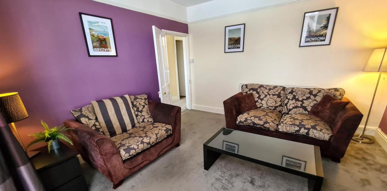 Ty Morgan'S Apartments Rhayader Exteriör bild